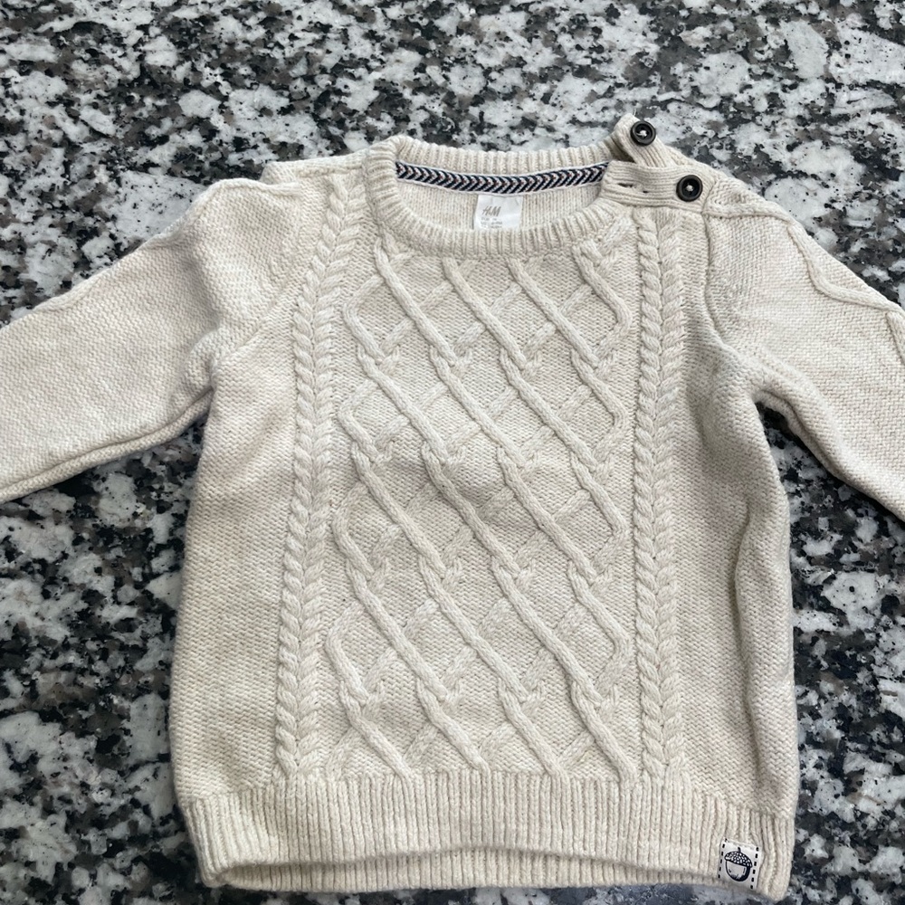 Knit sweater
